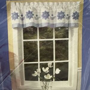Vintage Corona Curtain Valence POLLY Blue Flowers Designables Country Kitchen